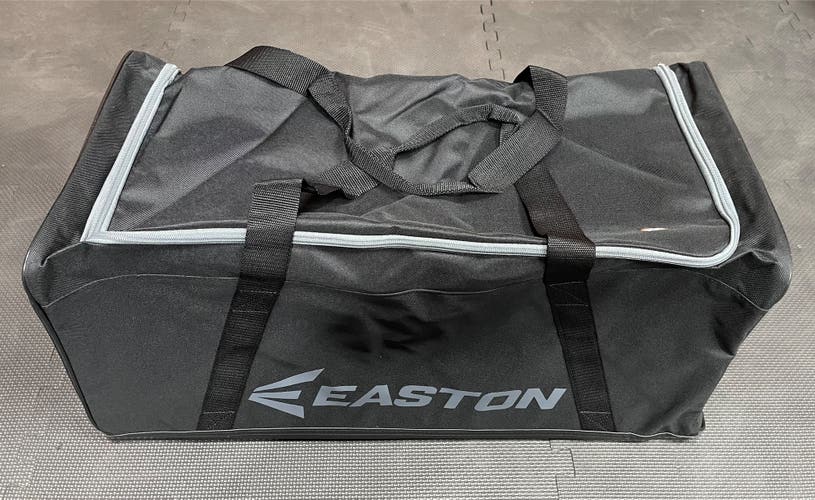 Brand New Easton Baseball Catcher’s Equipment Bag