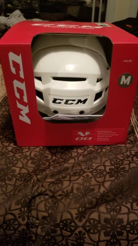 New Medium CCM Vector V08 Helmet