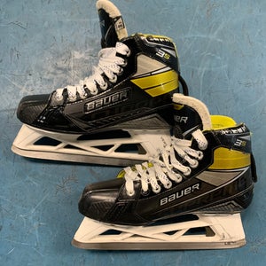 Used Senior Bauer Supreme 3s Hockey Goalie Skates (Regular) - Size: 8.5