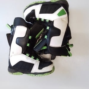 Used Sims Green Junior 02.5 Boys Snowboard Boots