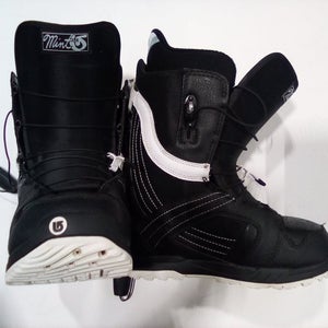 Used Burton Mint Senior 7 Snowboard Womens Boots