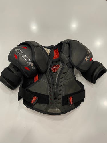 Junior Large CCM  RBZ Shoulder Pads