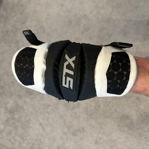 Like New Large STX Cell Arm Pads