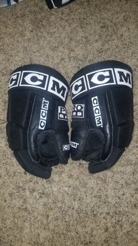 CCM Gloves 13"