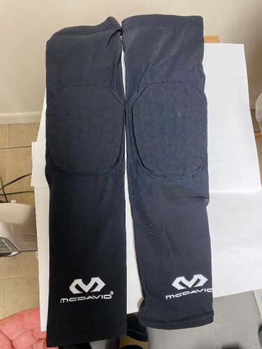 Used Black Medium Size Men's McDavid Compression Basketball Lacrosse Arm Sleeves Pair