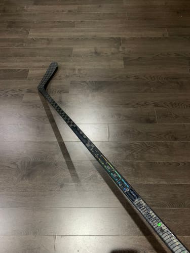 New Right Handed P29  Trigger 6 Pro Hockey Stick