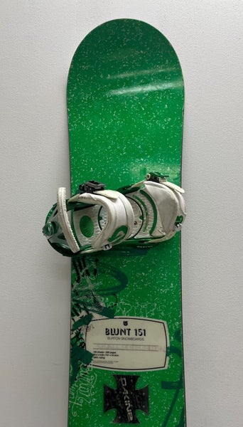 Burton Blunt 151cm Twin-Tip All-Mountain Snowboard Cartel Bindings