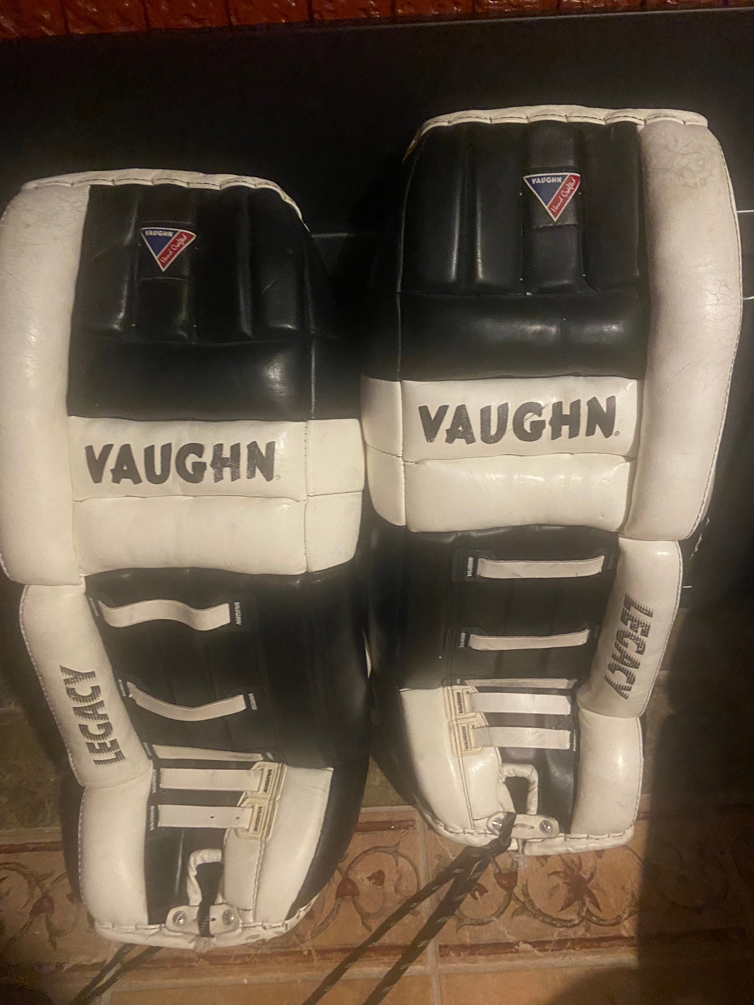 Vintage Vaughn Exceed 32 Inch Goalie Pads Vintage Vaughn 