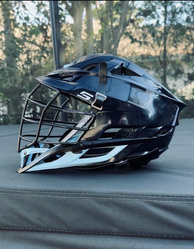 Midnight Navy Blue Cascade S Lacrosse Helmet ( Good Condition )