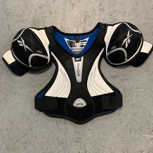 Reebok XTK Hockey Shoulder Pads | Junior Medium