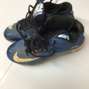 Used Nike Junior 05 Football Shoes