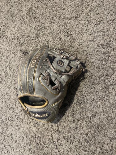 Infield 11.5" A2000 Baseball Glove