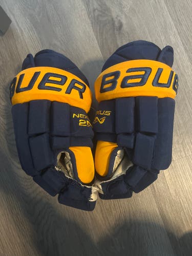 Nashville Predators Bauer Nexus 2N Hockey Gloves - Kyle Turris 14”