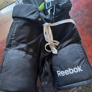 Youth Used Small Reebok Hockey Pants | SidelineSwap