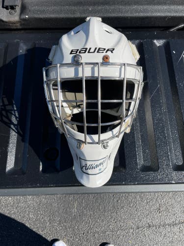 Used Bauer  940x Goalie Mask