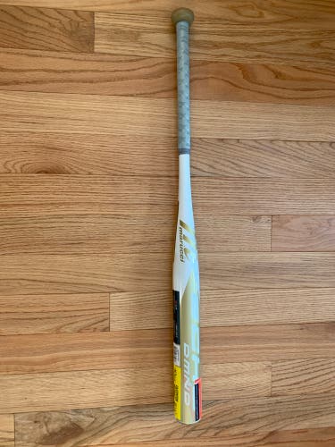 2023 Marucci Composite Echo Fastpitch bat. 33”/23 oz.