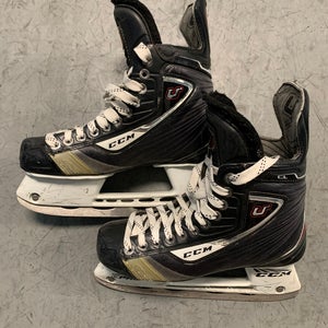 Used Senior CCM U+ Crazy Light Hockey Skates (Regular) - Size: 6.0