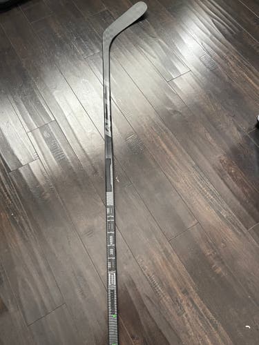 New CCM Ribcor Trigger 6 Stick 80 Flex P88 Right 55”