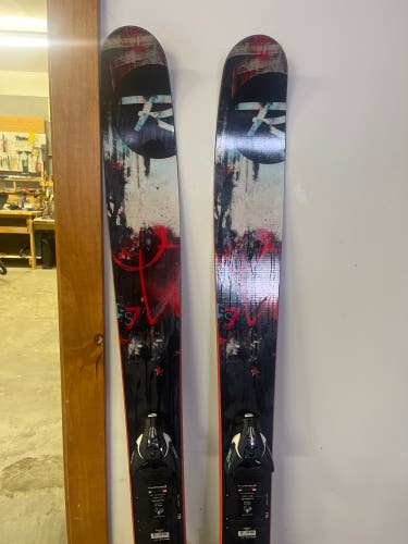 Unisex 2010 Powder With Bindings Max Din 12 S7 Skis