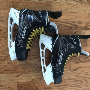 Used Bauer Regular Width Size 10 Supreme 1S Hockey Skates
