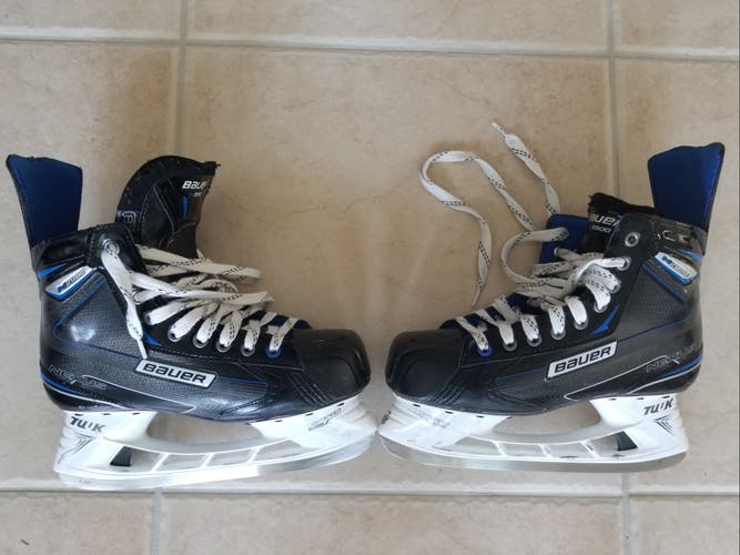 Bauer Nexus n2900 Hockey Skates Regular Width Size 8.5