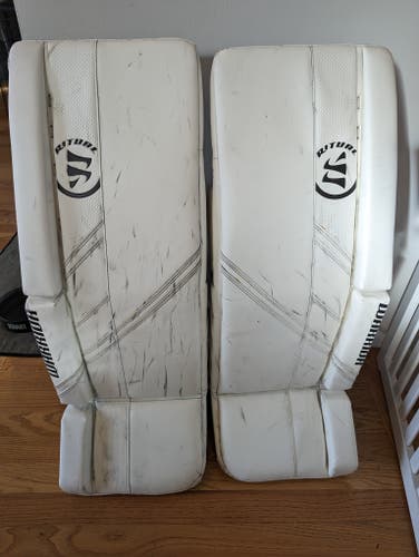 Used 31" Warrior Ritual G5 Goalie Leg Pads