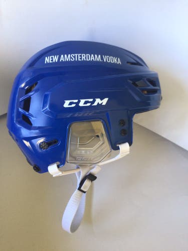 Used Large CCM Pro Stock Tacks 110 Helmet