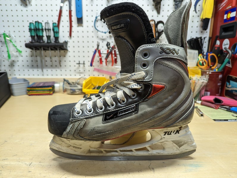 Senior Used Bauer Vapor XXV Hockey Skates Regular Width Size 8