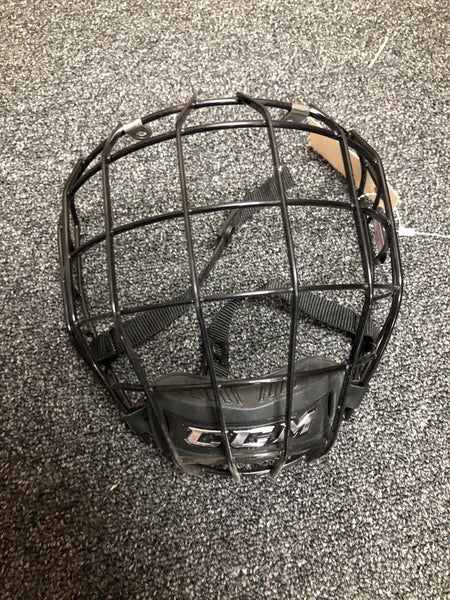 Used Medium CCM FM680 Cages, Visors & Shields
