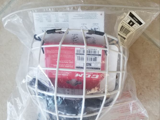 CCM FM580 Full Cage, Adult Medium - Brand New