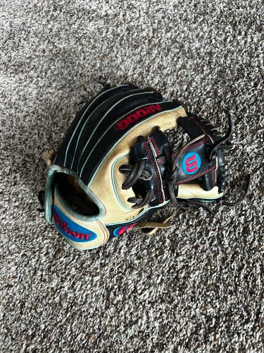 Used Right Hand Throw 11.5" DP15 A2000 Baseball Glove