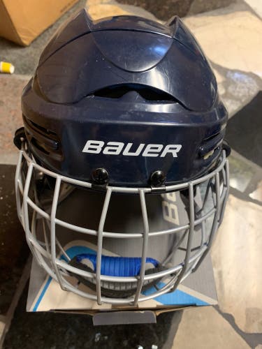 USED MEDIUM BAUER 5100 HOCKEY HELMET(HOT ITEM) First Come, First Serve