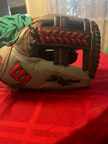 Wilson a2000 11.75