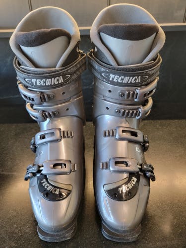 Men's Used Tecnica Duo 70 All Mountain Ski Boots