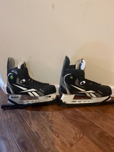 Used Reebok Size 9.5 6K Pump Hockey Skates