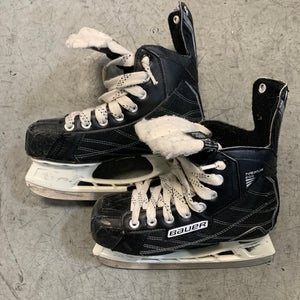 Used Junior Bauer Nexus 200 Hockey Skates (Regular) - Size: 3.0