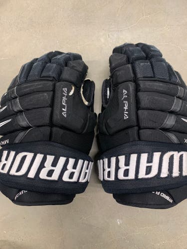 Used Warrior 14" Alpha DX Pro Gloves