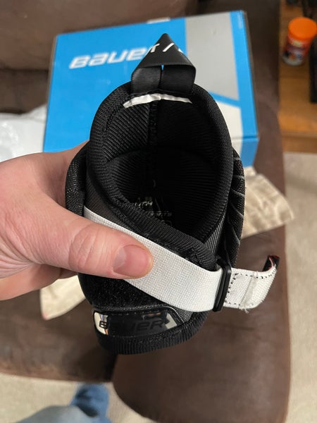Used Small Bauer Elbow Pads