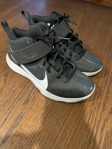 Black Kid's Turf Cleats Low Top Trout