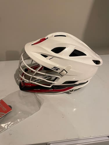 Player's Cascade S Helmet