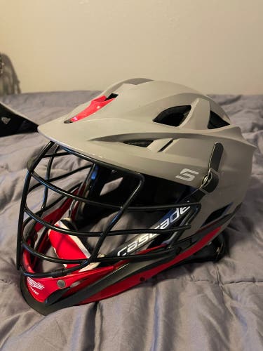 Player's Cascade S Helmet