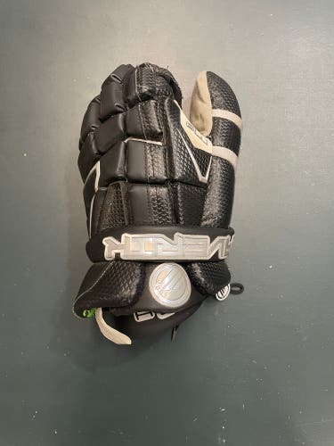 Used Maverik 12" M4 Goalie Gloves