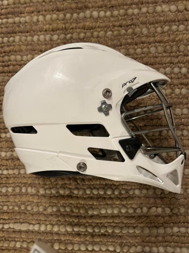 White Used Cascade Pro7 Helmet