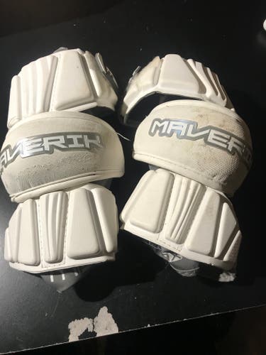 Used Medium/Large Maverik M4 Arm Pads