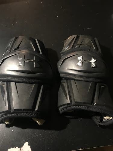 Used Medium/Large Under Armour Arm Pads