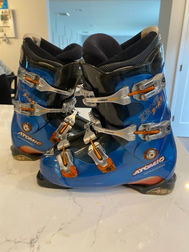 Men's Atomic Ski Boots Sz 26.5 / 307 Mm
