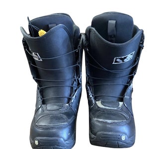 Used Burton Moto Boa Senior 7 Men's Snowboard Boots