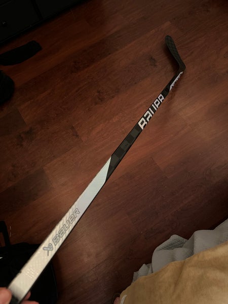 Used Intermediate Bauer Left Hand Silver Nexus Sync Hockey Stick P90TM Pro Stock