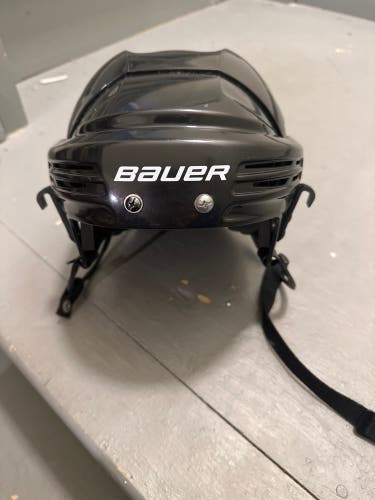 Used Medium Bauer BHH2100M Helmet