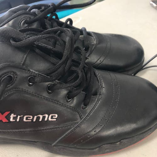 Ultima Xtreme mens size 12 curling shoes